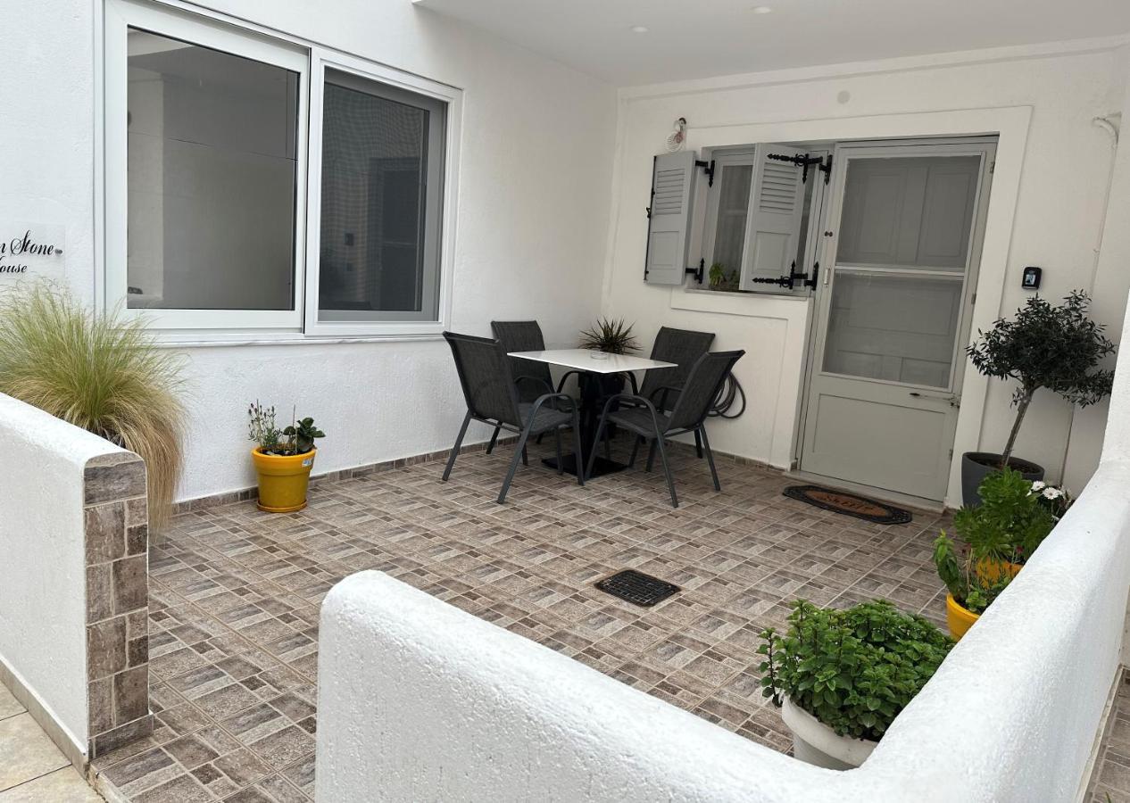 Moonstone Villa Karterados  Exterior photo